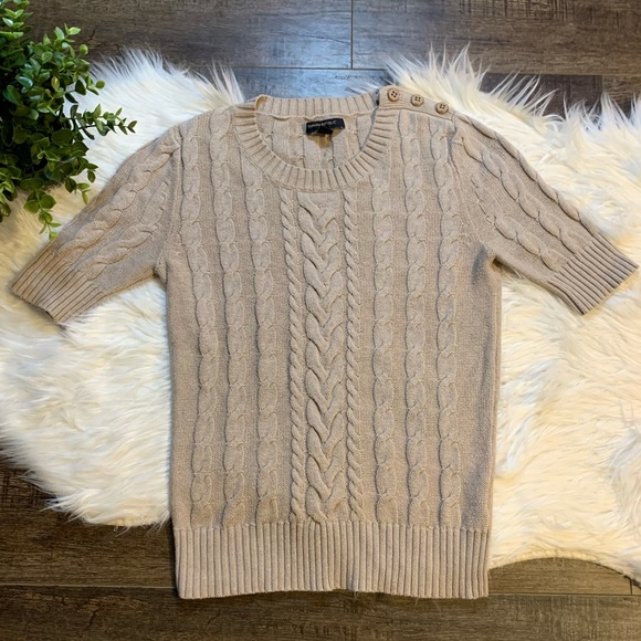 Banana Republic Sweaters - Banana Republic knit short sleeve sweater